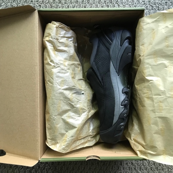 Keen Targhee II Soho Slip On Shoe In Black/Steel Grey In Men\'s Size 9